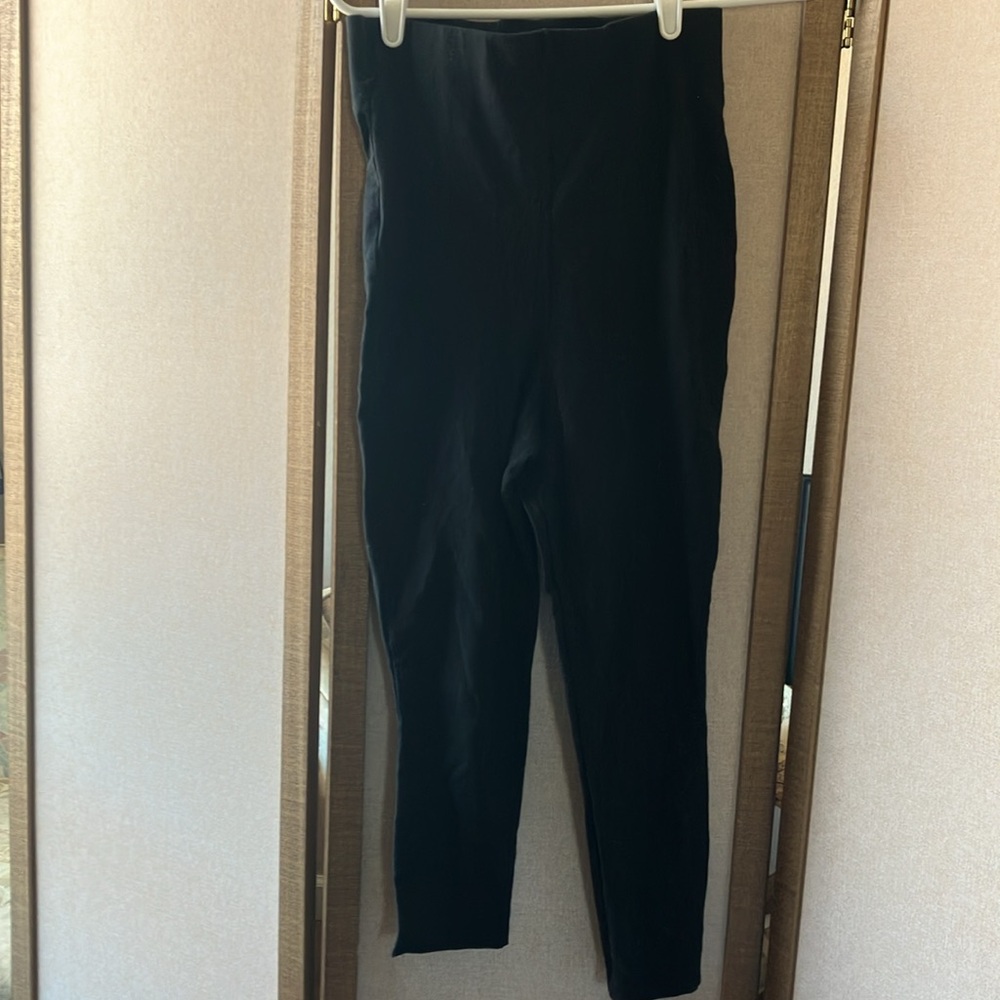 FINAL MARKDOWN Shape FX Classic Black leggings medium